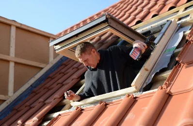 Pose de fenêtres de toit Velux à Tréon